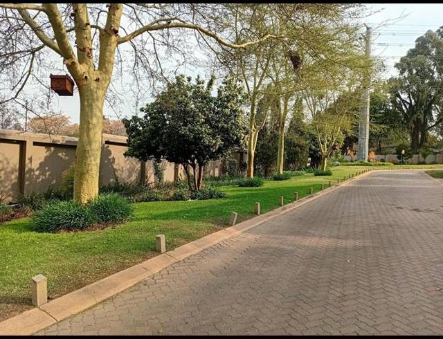3 BEDROOM TOWNHOUSE FOR SALE IN MAGALIESSIG